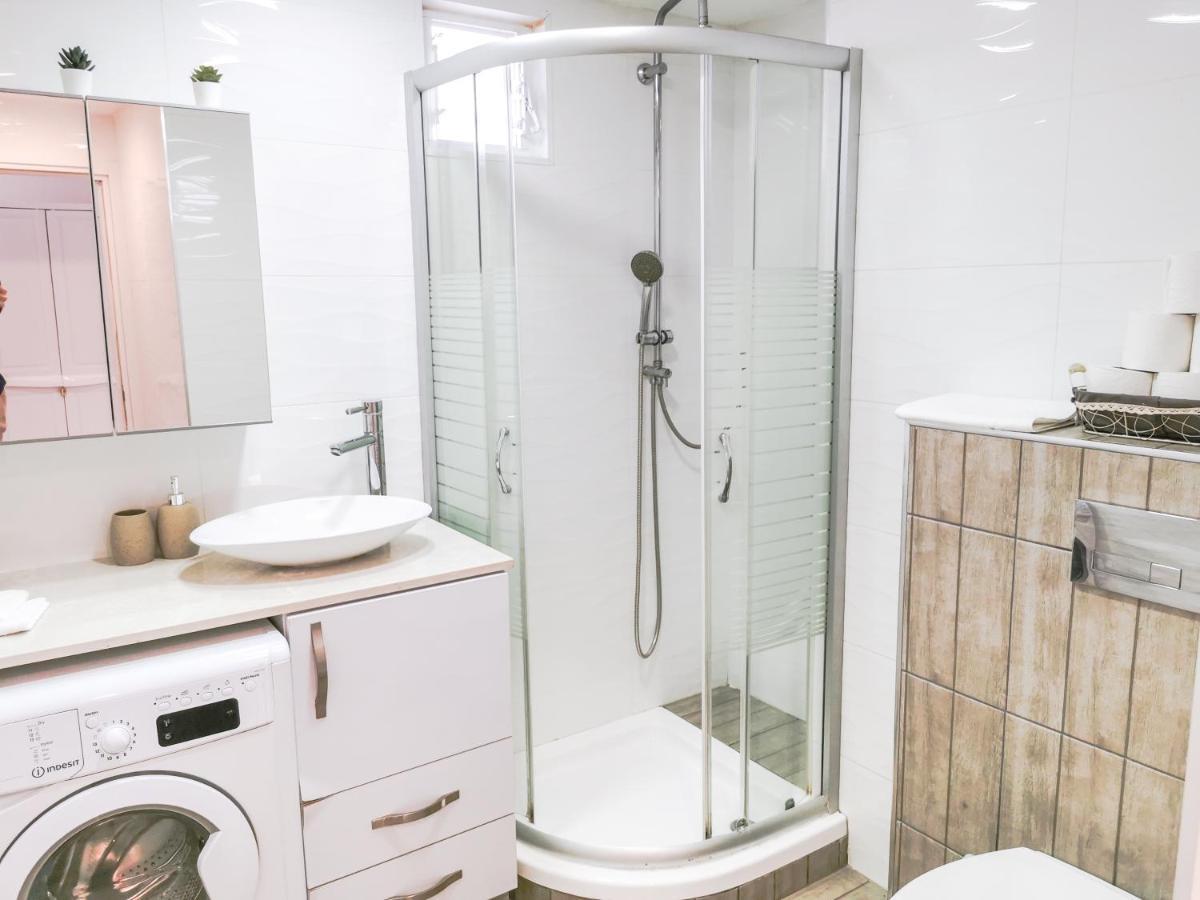 Fully Equipped In A Location * Eilat